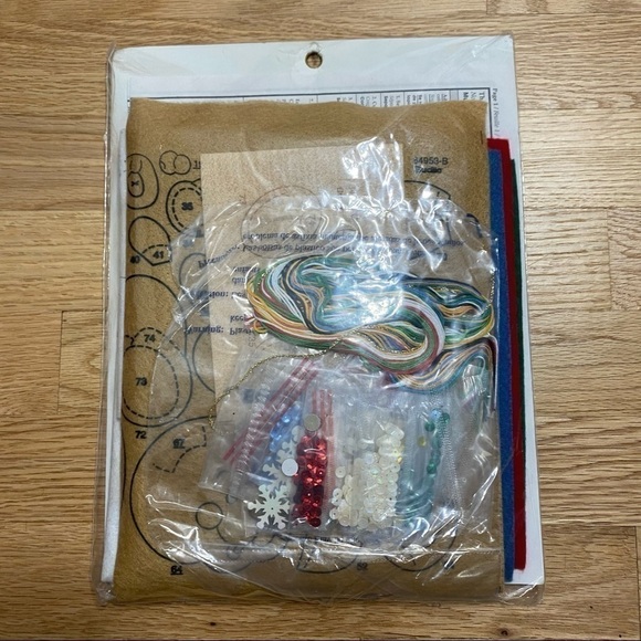 Vintage Bucilla Felt Stocking Kit Craft Fun in the Snow Christmas NEW 84953 - Picture 5 of 5